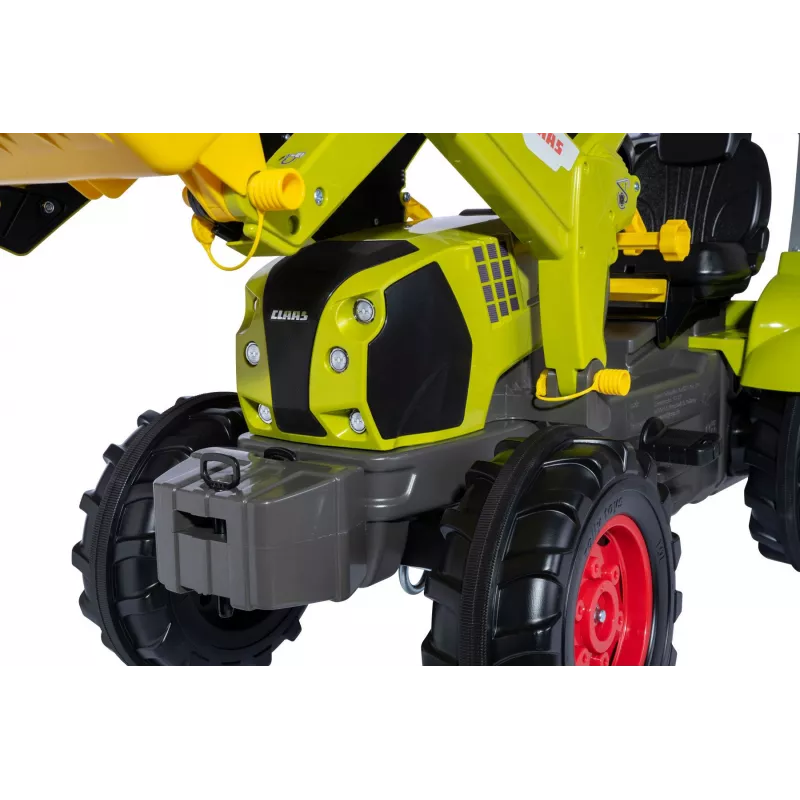 CLAAS Arion 660 con pala