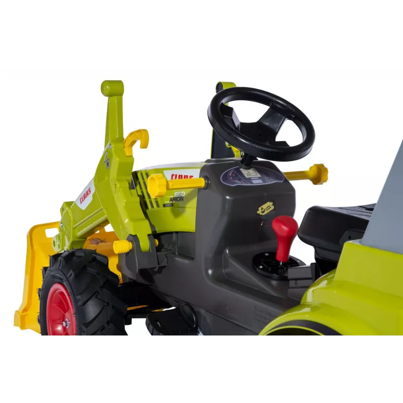 CLAAS Arion 660 con pala neumaticos y marcha