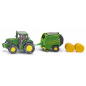 Tractor John Deere con rotoempacadora - Blister