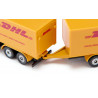 Camión con remolque DHL