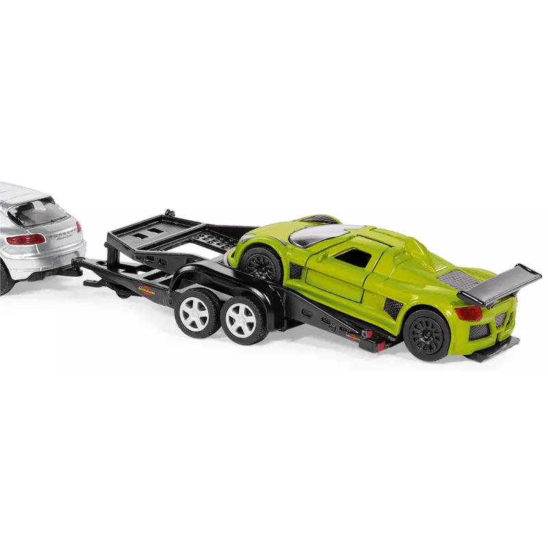 COCHE CON REMOLQUE DE TRANSPORTE.