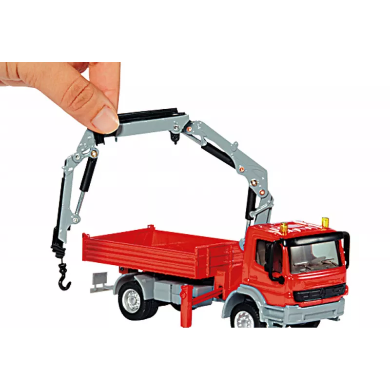 Camion Mercedes Atego con grua - escala 1:50