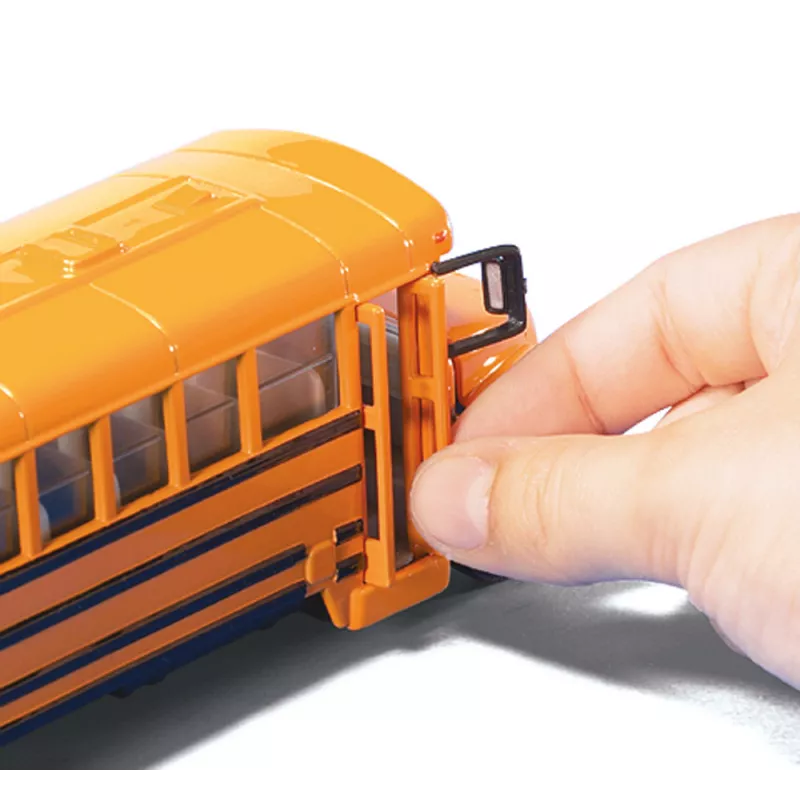 AUTOBÚS ESCOLAR ESTADOUNIDENSE