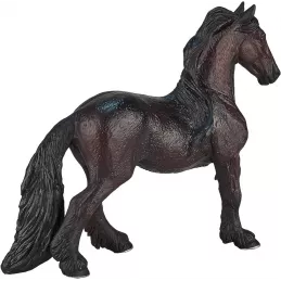 Yegua frisona