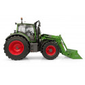 Fendt 618 Vario con pala