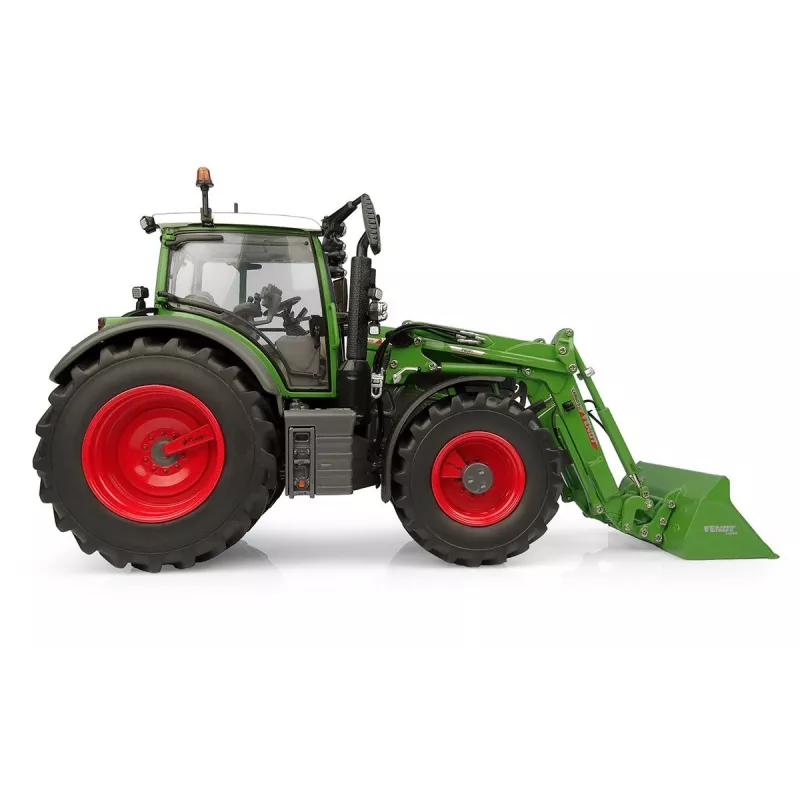 Fendt 618 Vario con pala
