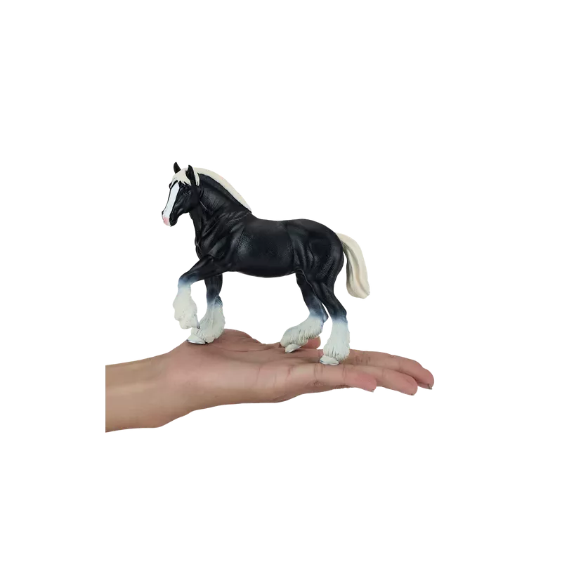 Caballo Cydesdale Negro