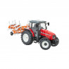 Massey Ferguson con cultivator