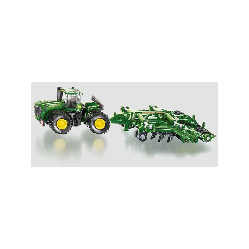 Tractor John Deere con cutivador amazone