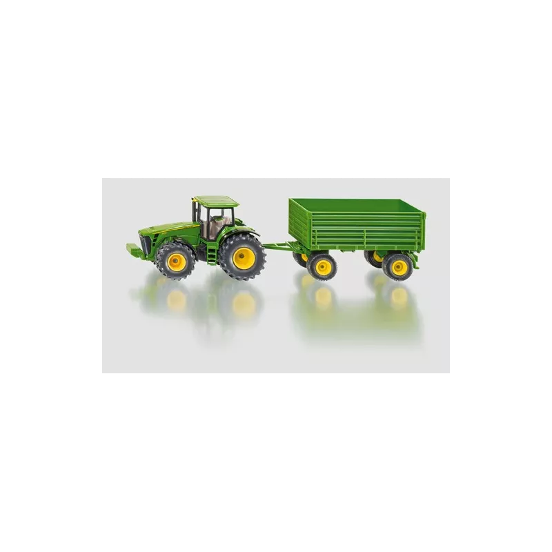 Tractor John Deere con remolque