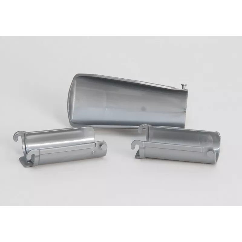 Tobogán de hormigón plateado