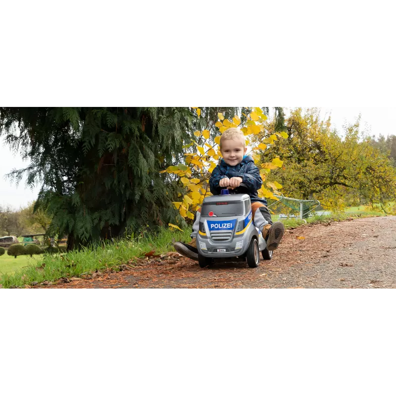 Camión Policía ruedas de goma
