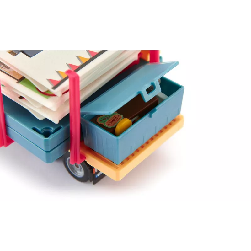 Camion con casa prefabricada