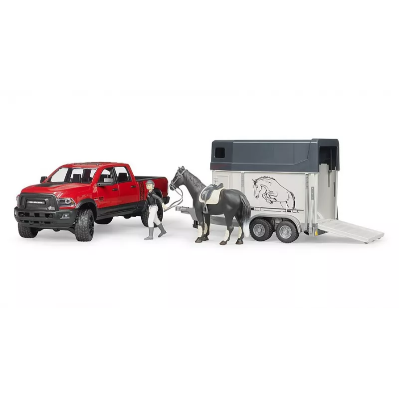 RAM 2500 Power Wagon con remolque equino y caballo