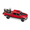 RAM 2500 Power Wagon con moto Ducati Desert Sled y piloto