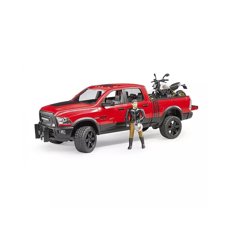 RAM 2500 Power Wagon con moto Ducati Desert Sled y piloto