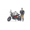 Moto Scrambler Ducati Desert Sled con piloto