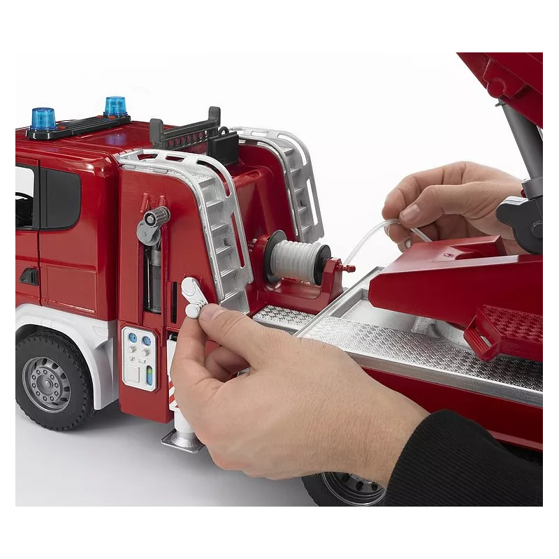 Camion Bomberos SCANIA con escalera luz y deposito agua - escala 1:16