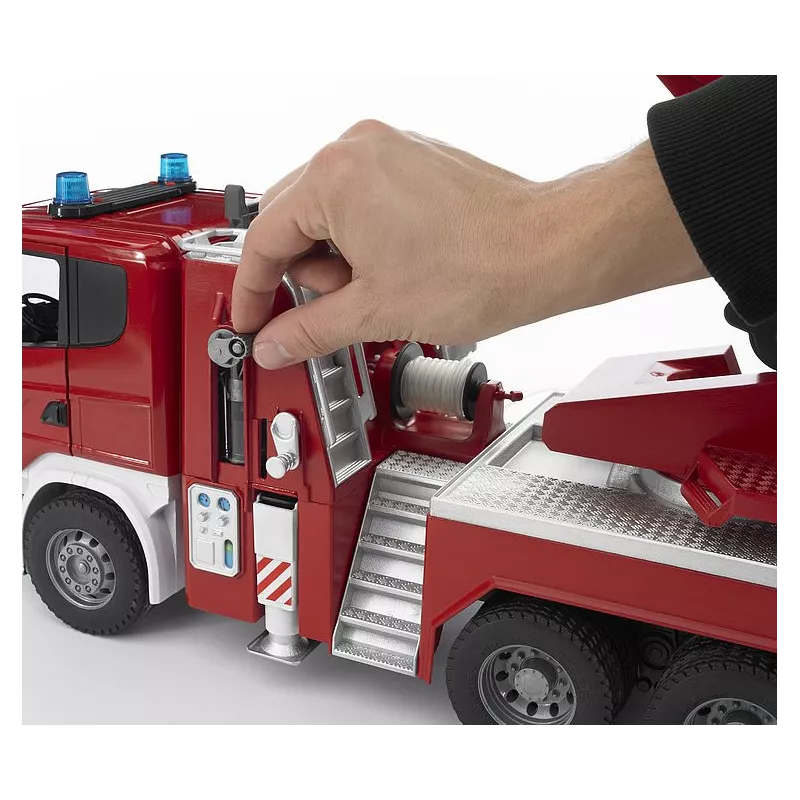 Camion Bomberos SCANIA con escalera luz y deposito agua - escala 1:16