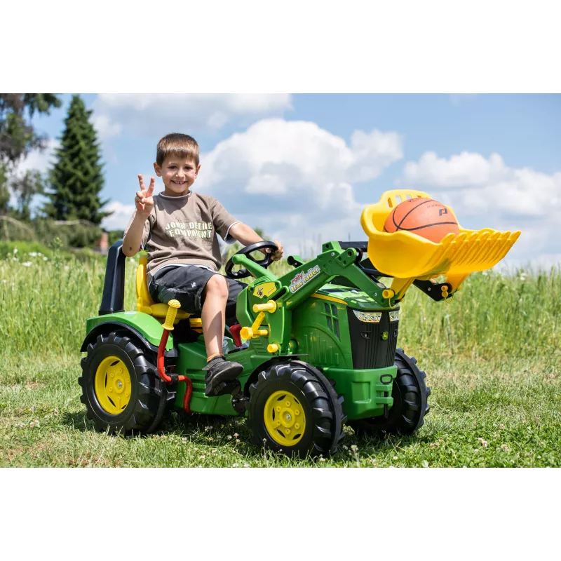 John Deere 8400R con pala freno y marcha