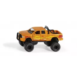 RAM 1500 con llantas de globo