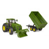 John Deere 7R 350 con pala y remolque