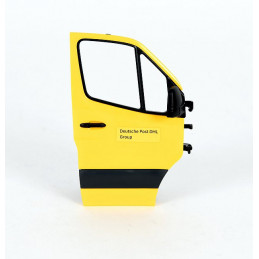 Puerta del pasajero a la derecha amarilla MB Sprinter DHL