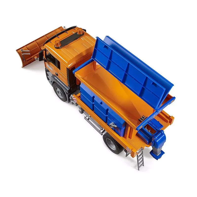 MAN TGS para el servicio de invierno con pala niveladora