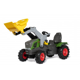 Tractor Fendt 211 Vario con pala a pedales