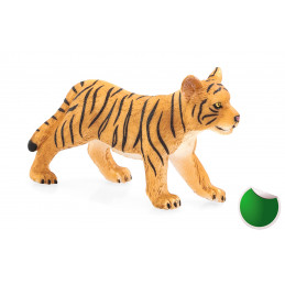 Cachorro de tigre de pie